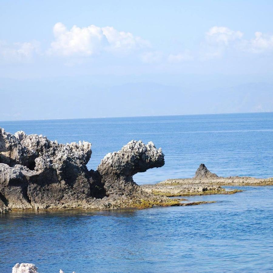 Capo Milazzo Summer Holiday Apartament Luaran gambar